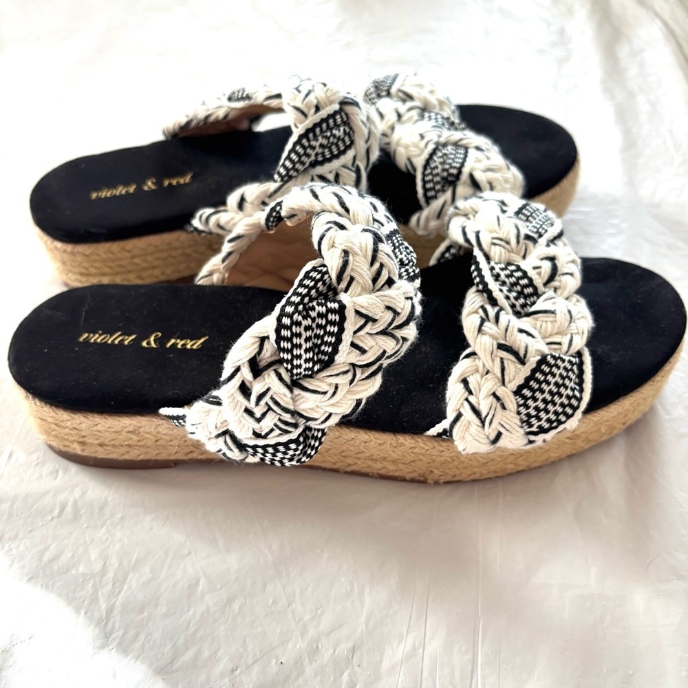 NWOT Violet & Red espadrilles black white braided SZ 7.5